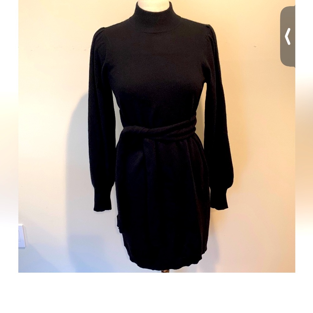 Women’s Magaschoni black cashmere dress size M NWT $495
